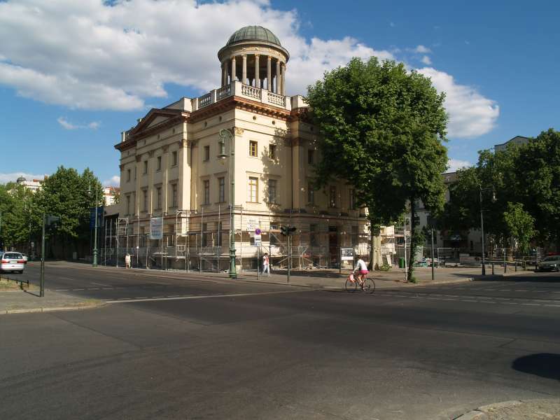 image001